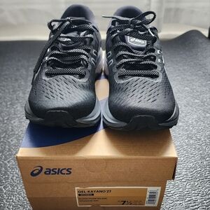 NIB Asics sneakers